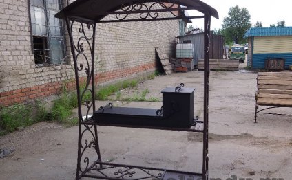 Мангал кованый с крышей