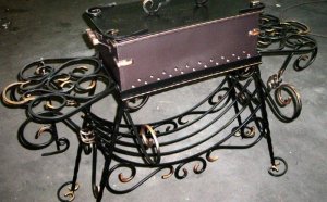 Make The Iron Of The Drawings